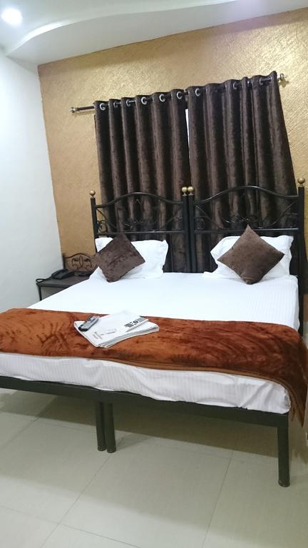 Hotel Preetam Aurangabad Eksteriør bilde
