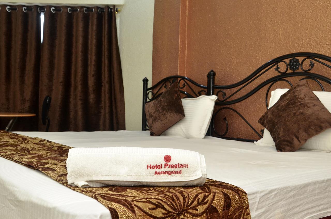 Hotel Preetam Aurangabad Eksteriør bilde